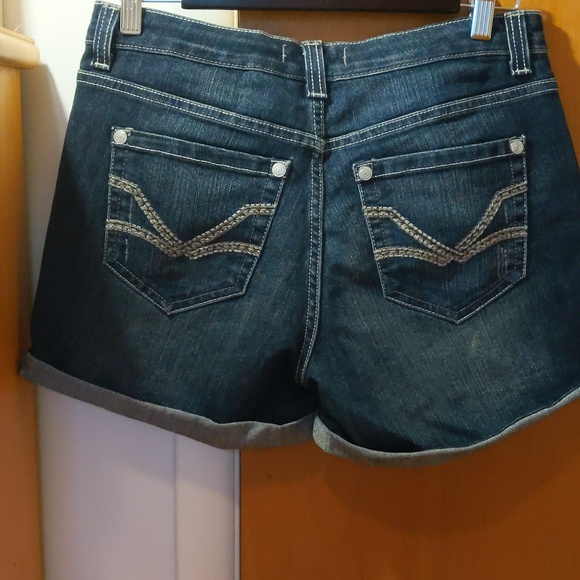 Nine West vintage America collection jean shorts - Picture 3 of 4